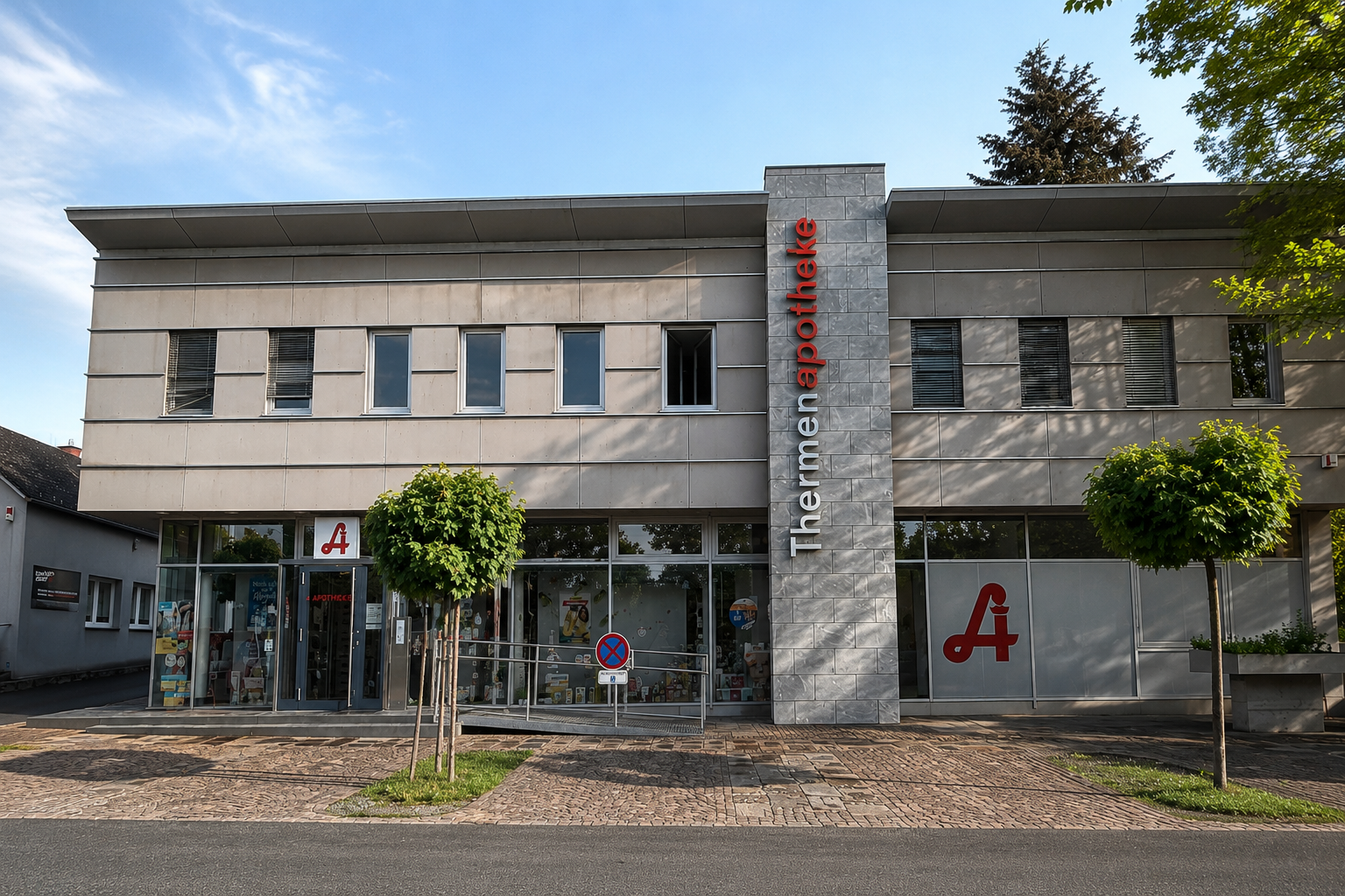Thermen Apotheke Bad Waltersdorf von außen